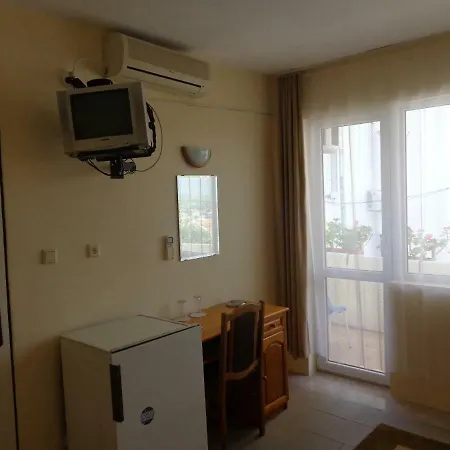 Семеен Хотел Марини Hotel *