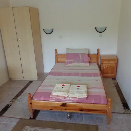 Семеен Хотел Марини Hotel